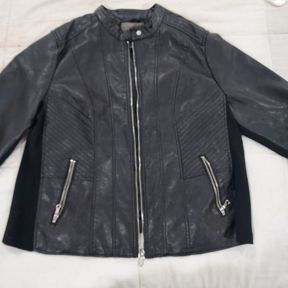 Maurices Black Jacket with Zipper Accents NWT - Picture 4 of 9
